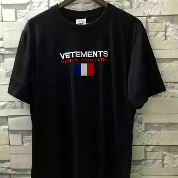 Tops - Vetements t shirts.